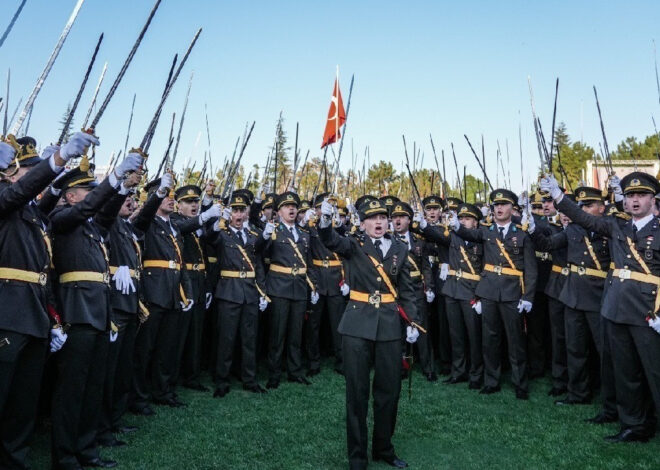 MSB’den teğmenler açıklaması: ‘Organize disiplinsizlik kabul edilemez’